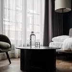 The Nox Hotel